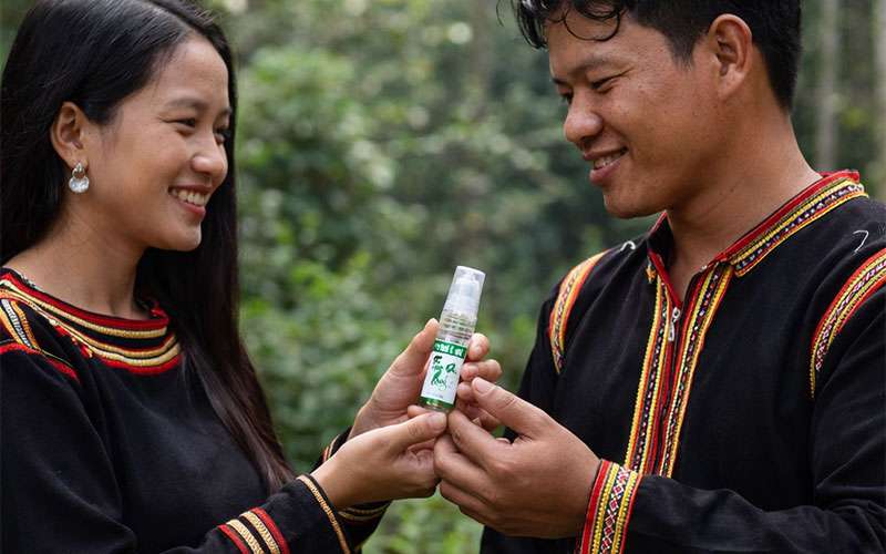 Sìn sú dân tộc Ê Đê xịt kéo dài thời gian an toàn 5ml nhỏ gọn